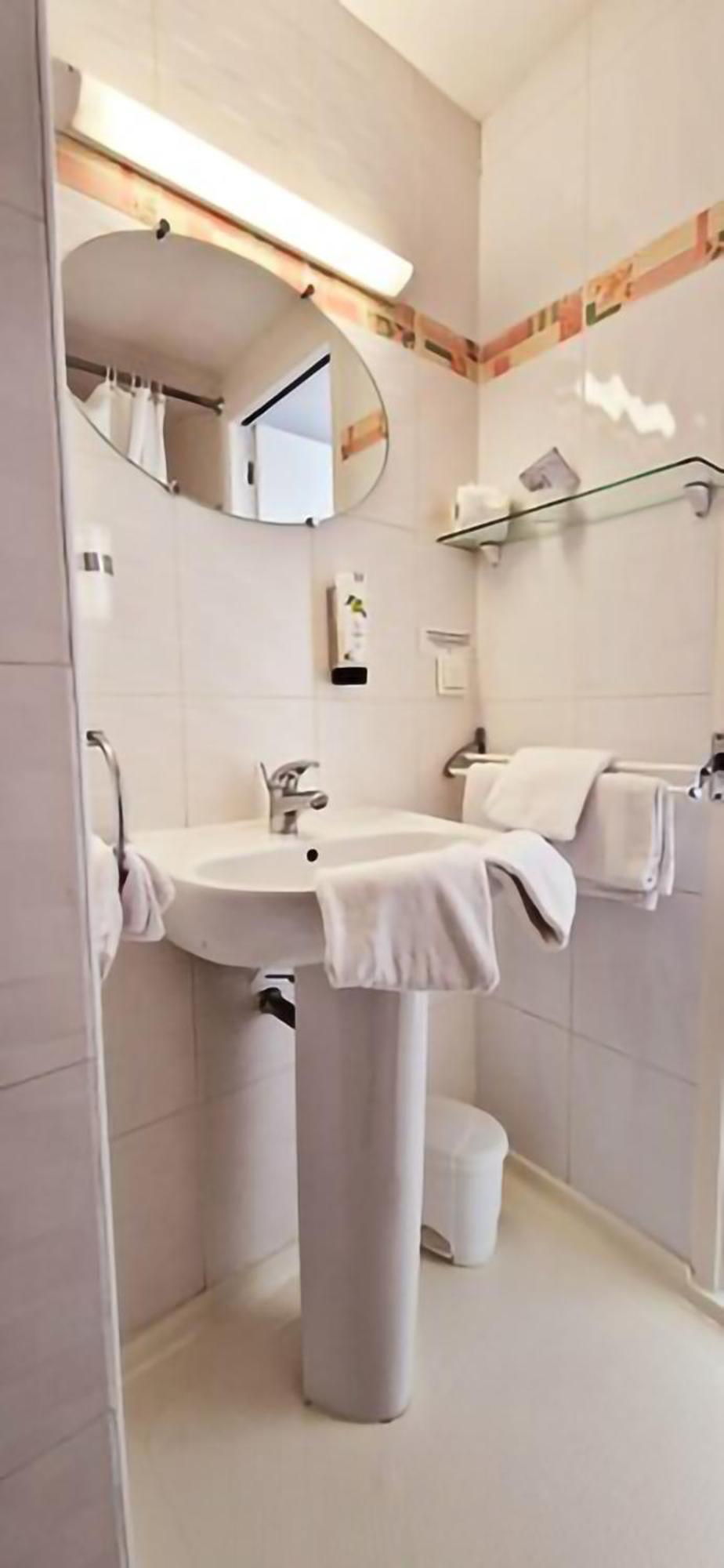 Brit Hotel Essentiel Pontivy Robic Eksteriør bilde