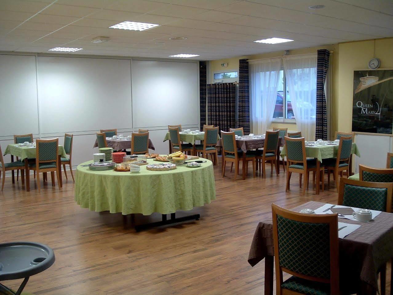 Brit Hotel Essentiel Pontivy Robic Eksteriør bilde
