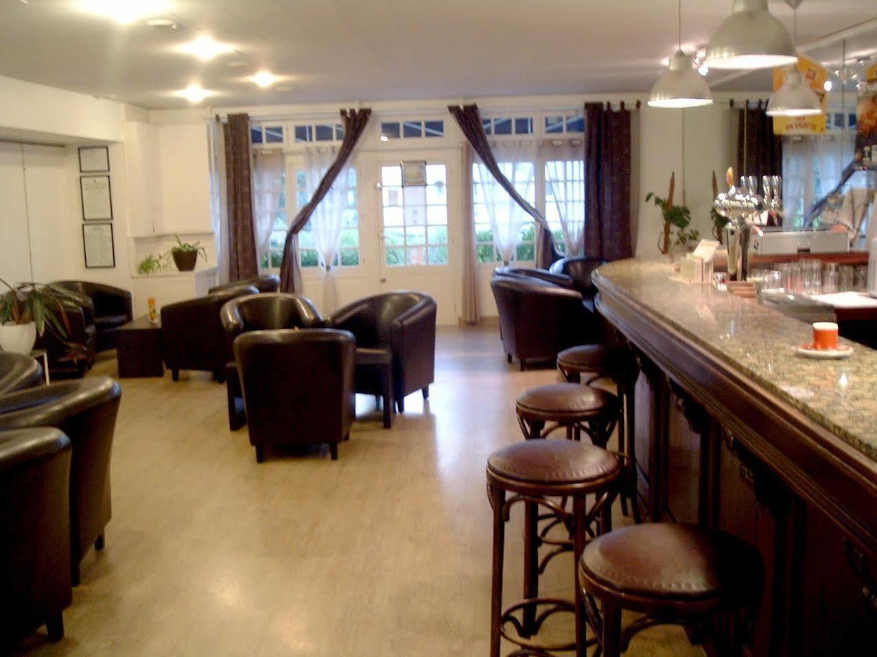 Brit Hotel Essentiel Pontivy Robic Eksteriør bilde