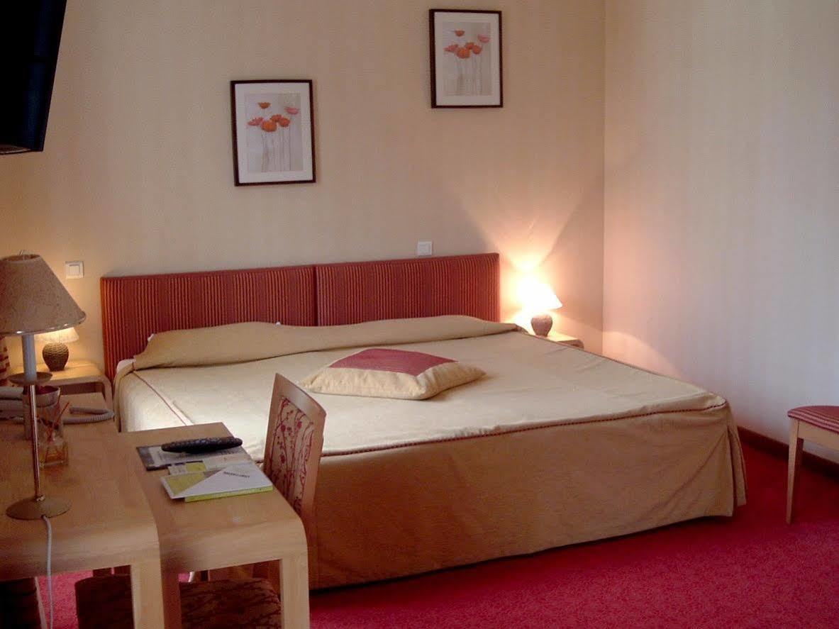 Brit Hotel Essentiel Pontivy Robic Eksteriør bilde